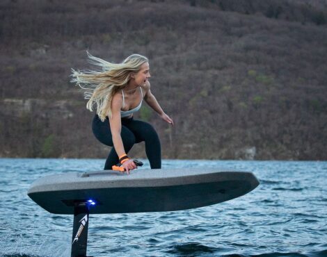 From Efoiling to Kayaking: The Ultimate Aquatic Fun in Toronto