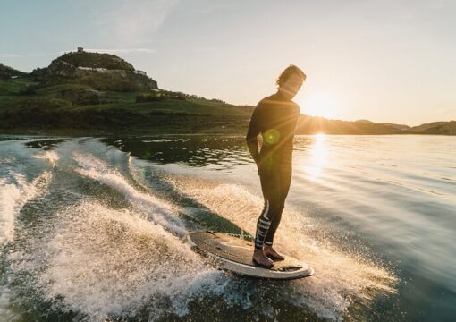 Radinn Jetboard Rental – Experience Premium Electric Surfing